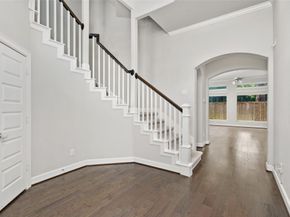 927 S Lacey Garden Loop, Houston TX 77018