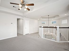 927 S Lacey Garden Loop, Houston TX 77018