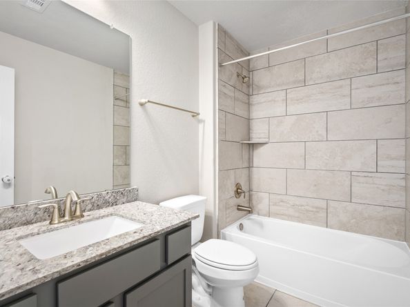 927 S Lacey Garden Loop, Houston TX 77018