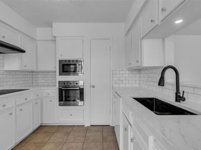 10454 Norton Drive, Houston TX 77043