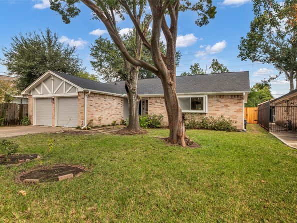 10454 Norton Drive, Houston TX 77043