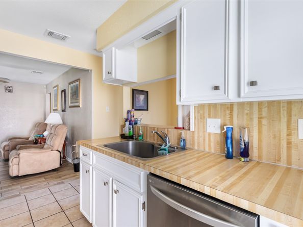 2758 Foliage Green Drive, Kingwood TX 77339