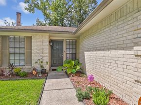2758 Foliage Green Drive, Kingwood TX 77339