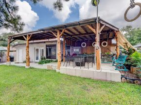 213 W Spreading Oak Drive, Houston TX 77076
