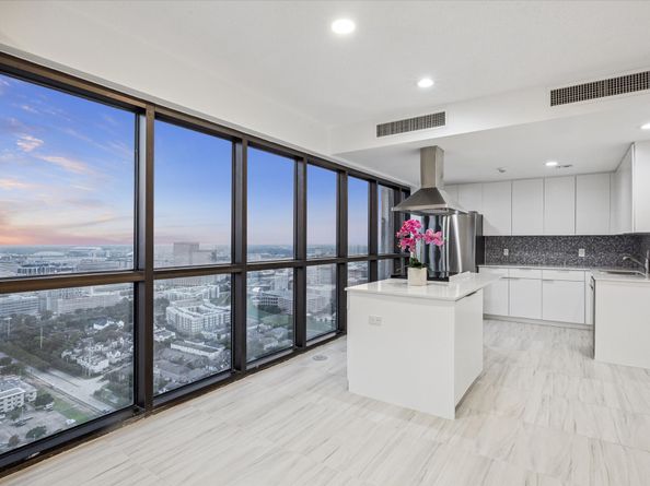 2001 Holcombe Boulevard 4006, Houston TX 77030