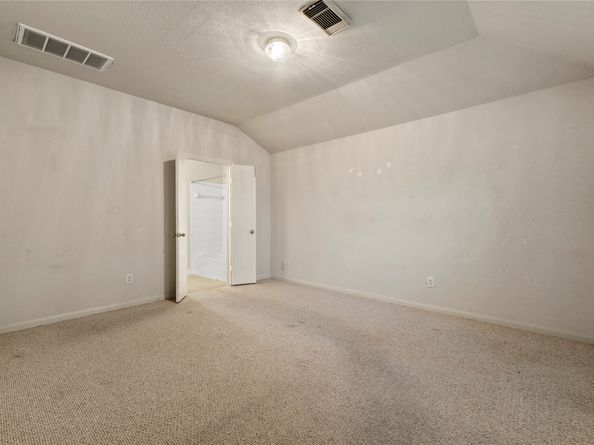 9515 Summer Laurel Lane, Houston TX 77088