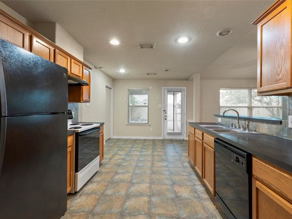 9515 Summer Laurel Lane, Houston TX 77088