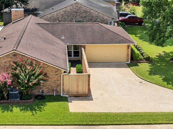4926 Gleneagles Drive N, Houston TX 77084