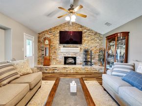 4926 Gleneagles Drive N, Houston TX 77084