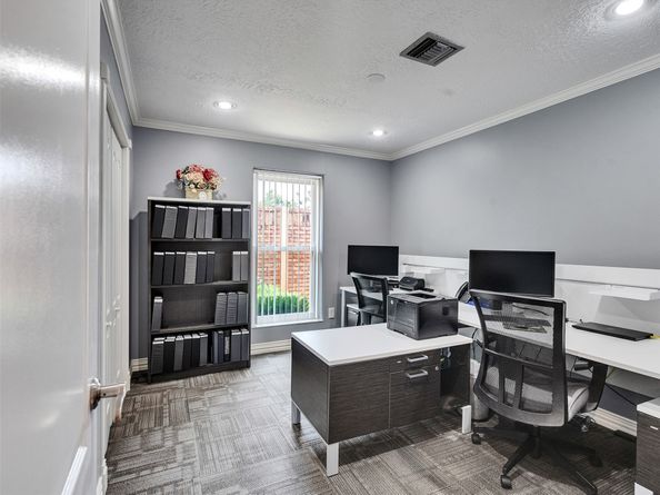 4926 Gleneagles Drive N, Houston TX 77084