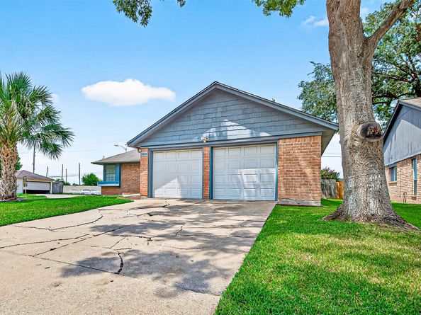 15830 Alta Mesa Drive, Houston TX 77083