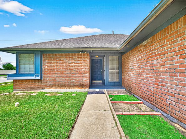 15830 Alta Mesa Drive, Houston TX 77083