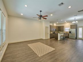 2422 Navigation Boulevard E, Houston TX 77003