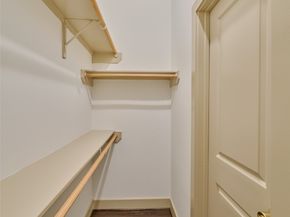 2422 Navigation Boulevard E, Houston TX 77003