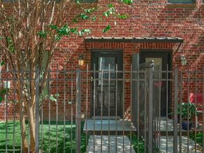 2422 Navigation Boulevard E, Houston TX 77003