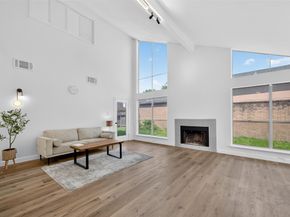 8538 Triple Crown Drive, Houston TX 77071