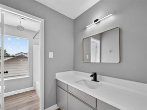 8538 Triple Crown Drive, Houston TX 77071
