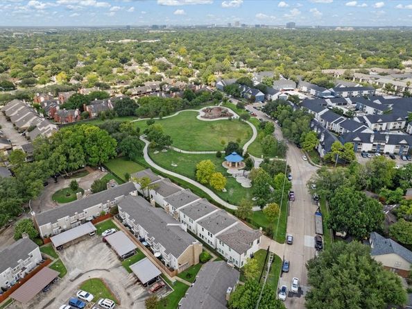 11617 Waldemar Drive, Houston TX 77077