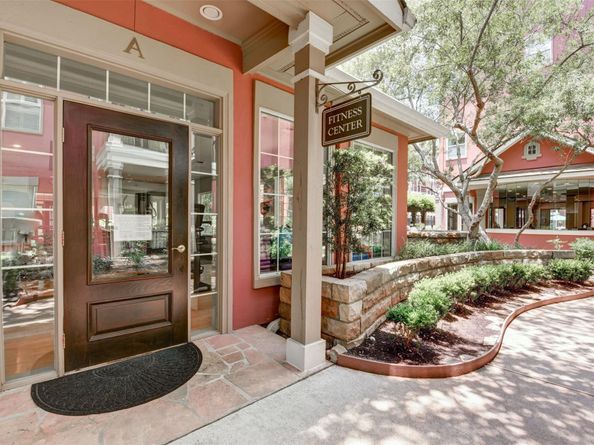2400 McCue Road 440, Houston TX 77056