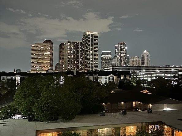 2400 McCue Road 440, Houston TX 77056