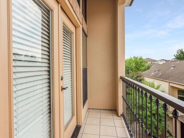 5522 Darling Street A, Houston TX 77007