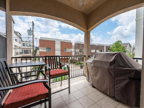 5522 Darling Street A, Houston TX 77007