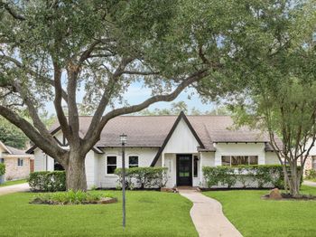 10038 Locke Lane