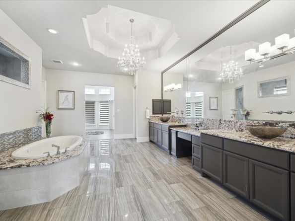 38 Enclave Manor Drive, Sugar Land TX 77479