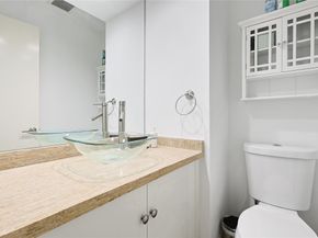 5110 San felipe 151W, Houston TX 77056