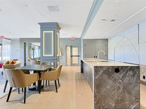 5110 San felipe 151W, Houston TX 77056