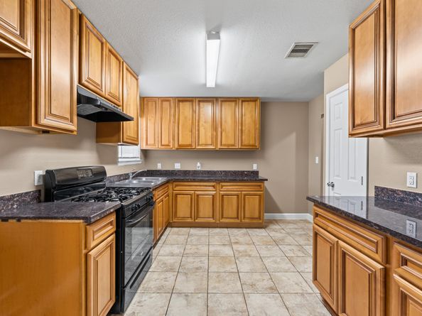 5647 Belmark Street, Houston TX 77033