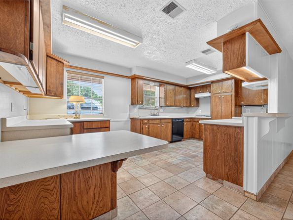 12315 Foxburo Drive, Houston TX 77065