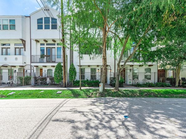 4235 Feagan Street, Houston TX 77007