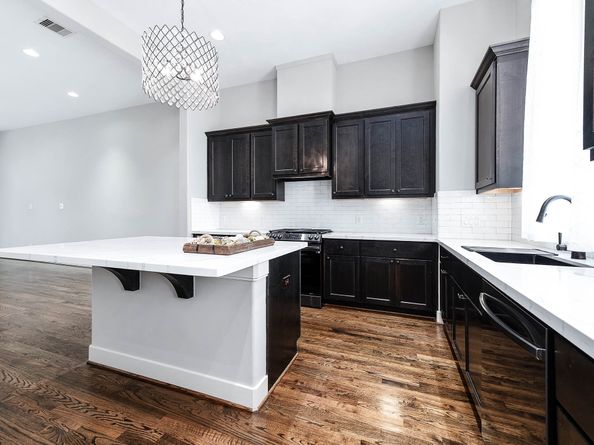 4235 Feagan Street, Houston TX 77007