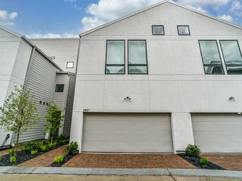 2827 Decker Place