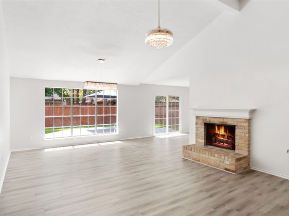35 Woodelves Place, The Woodlands TX 77381