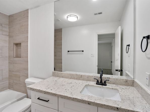 35 Woodelves Place, The Woodlands TX 77381