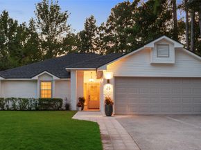 35 Woodelves Place, The Woodlands TX 77381