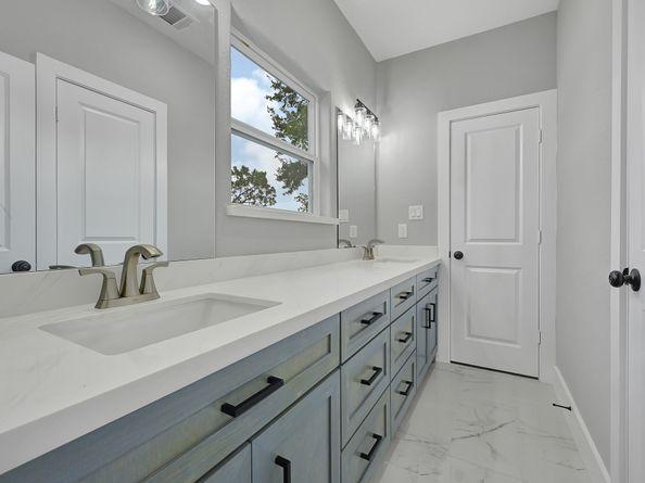 5134 Breckenridge Drive, Houston TX 77066