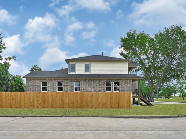 5134 Breckenridge Drive, Houston TX 77066