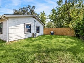 716 E 40th Street, Houston TX 77022