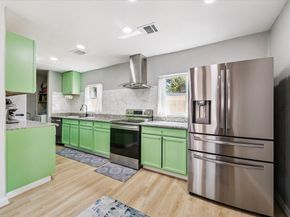 716 E 40th Street, Houston TX 77022