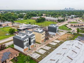 302 W Hamilton Street, Houston TX 77091