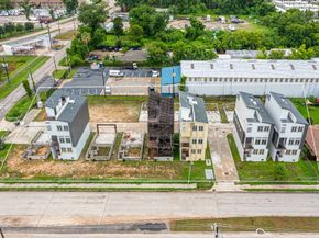 302 W Hamilton Street, Houston TX 77091