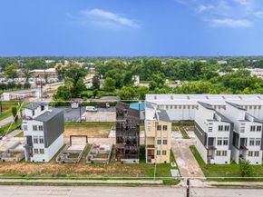 302 W Hamilton Street, Houston TX 77091