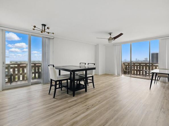 2016 Main Street 1502, Houston TX 77002