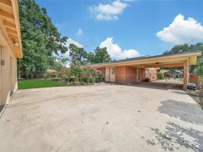 115 E Thornton Road, Houston TX 77022