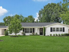 115 E Thornton Road, Houston TX 77022