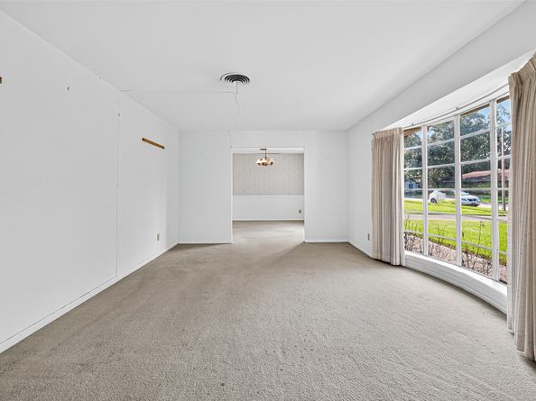 5507 Valkeith Drive, Houston TX 77096