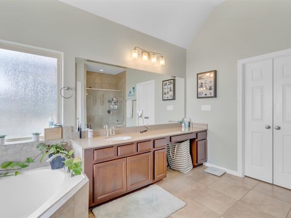 2705 Kings Retreat Circle, Kingwood TX 77345